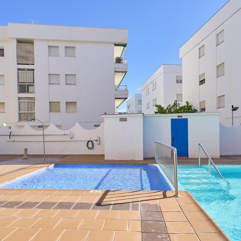 Beachfront Los Novos La Herradura - Three-Bedroom Apartment with Water View - 30