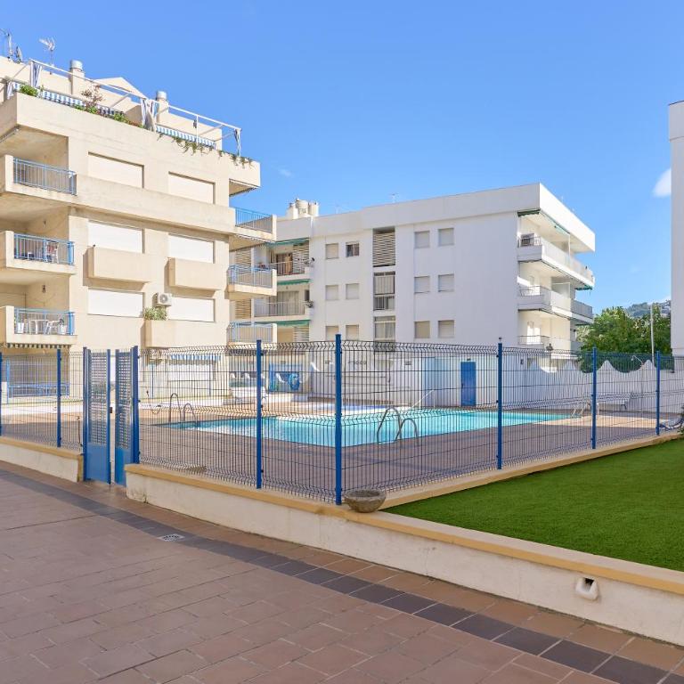 Beachfront Los Novos La Herradura - Three-Bedroom Apartment with Water View - 29