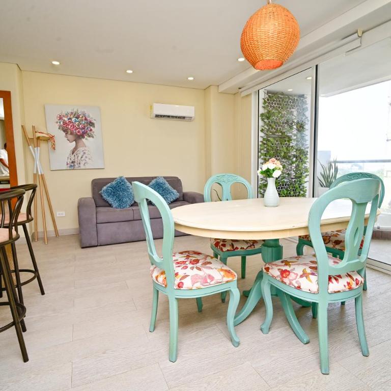 Luxury Apt with Jacuzzi Lagoon View Near Beach - One-Bedroom Apartment - 25