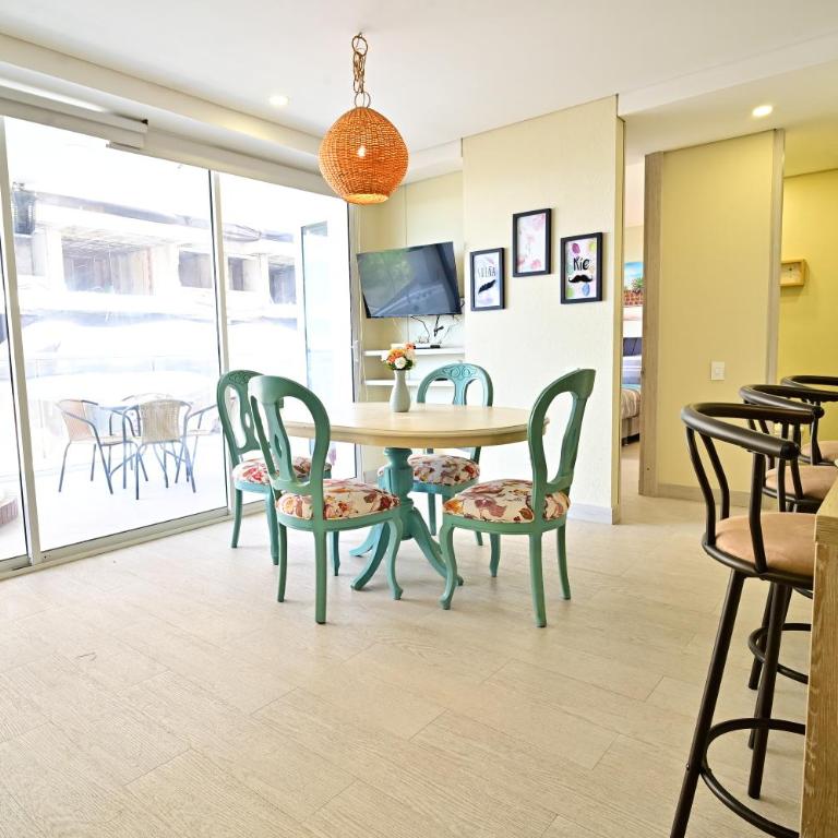 Luxury Apt with Jacuzzi Lagoon View Near Beach - One-Bedroom Apartment - 30
