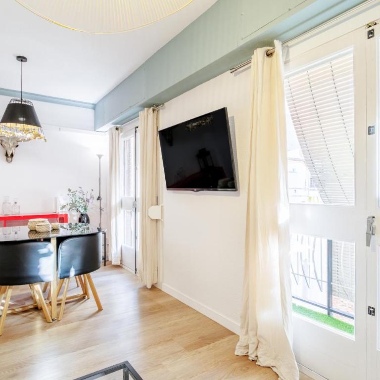 Plaza España - Apartamento Deluxe de 2 dormitorios con balcón - 5