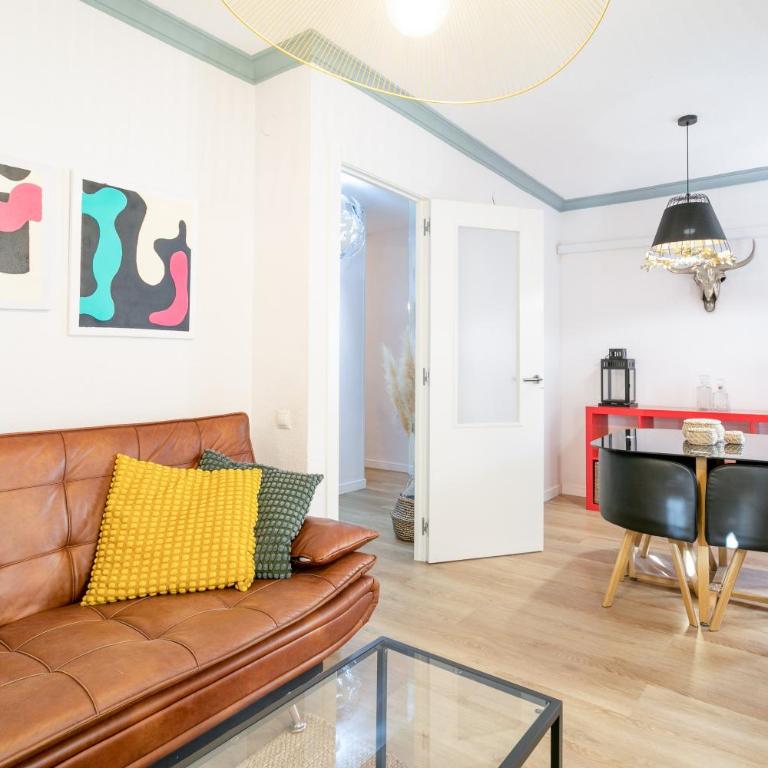 Plaza España - Apartamento Deluxe de 2 dormitorios con balcón - 1