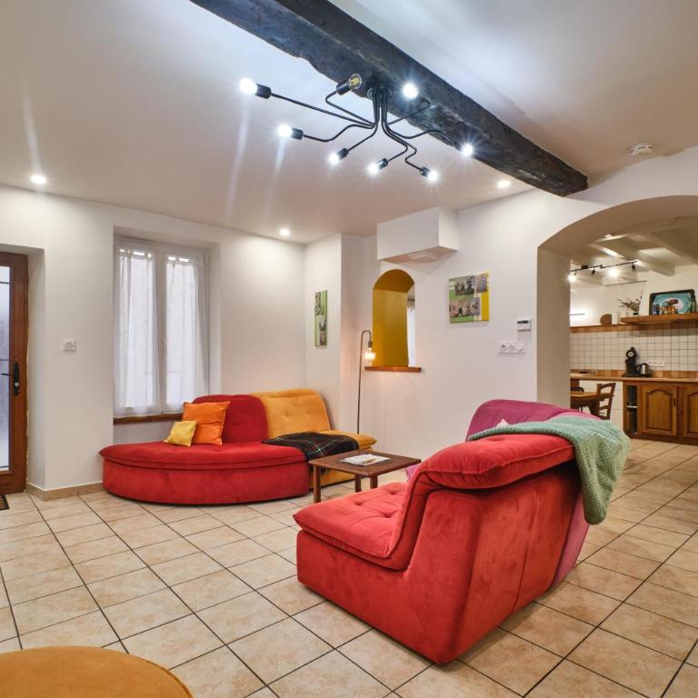 Au 81 - Maison De Ville à Louer - Appartement avec Douche - 3