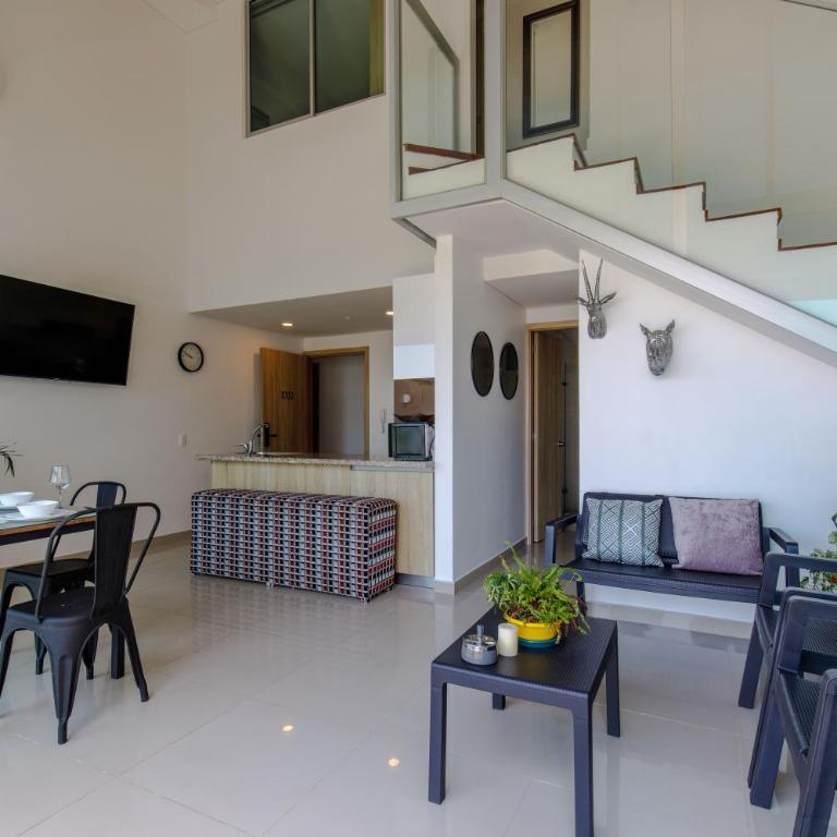 Apartamentos Cartagena Marbella Suite - Three-Bedroom Apartment - 5