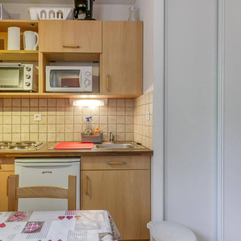 Les Lys Orangés - Apartment mit 1 Schlafzimmer und Garten - 11