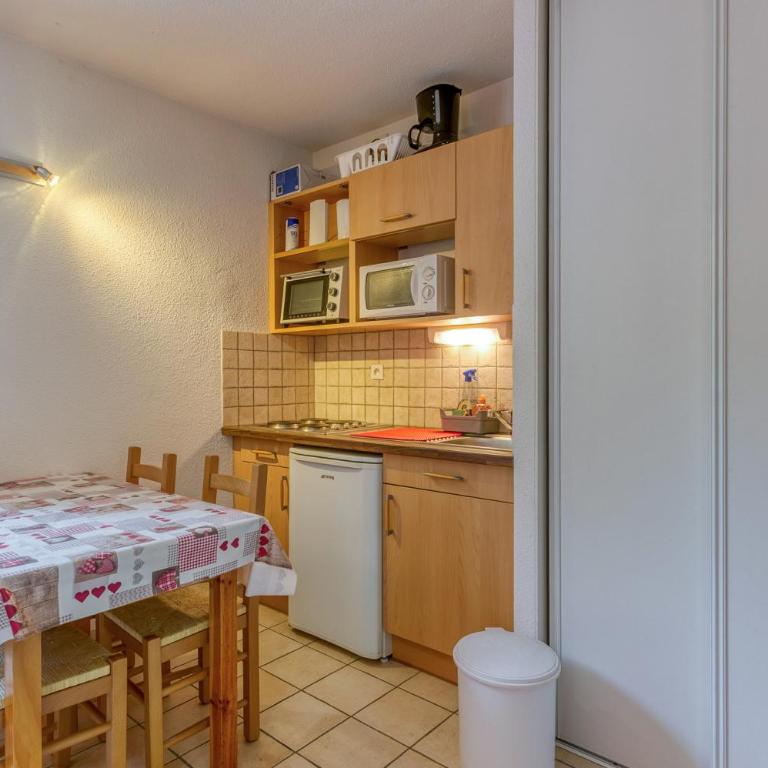 Les Lys Orangés - Apartment mit 1 Schlafzimmer und Garten - 8
