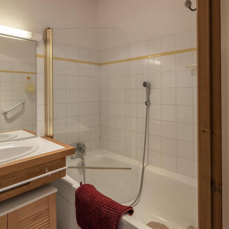 Appartement vue Mont Blanc - Superior One-Bedroom Apartment with Balcony - 18