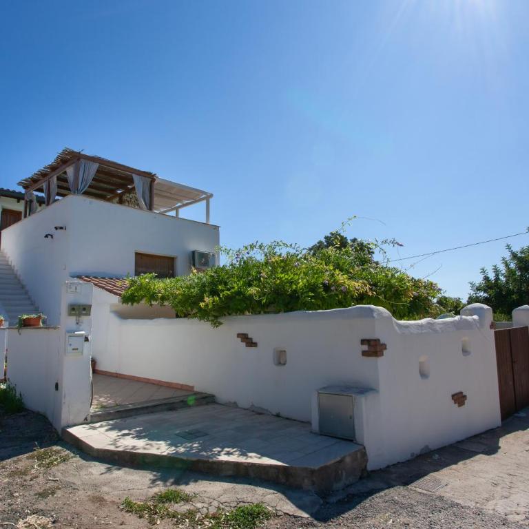 Casa Euforbia - Appartamento Deluxe con 2 Camere da Letto e Vista Giardino - 2