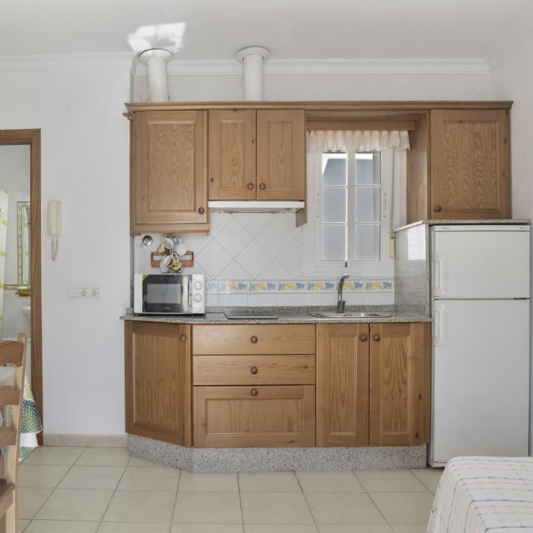 Apartamento Doña Alba 2 - Apartamento Superior de 1 dormitorio con balcón - 12