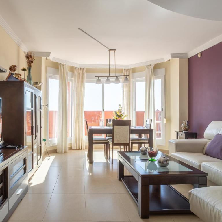 Apartmento en Torrox Costa - Two-Bedroom Deluxe Apartment with Ocean View - 10