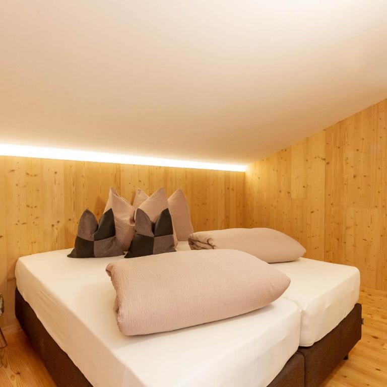 Daimlhof Ferienwohnung Lärchenzweig - Appartamento Deluxe con 2 Camere da Letto e Vista Giardino - 5