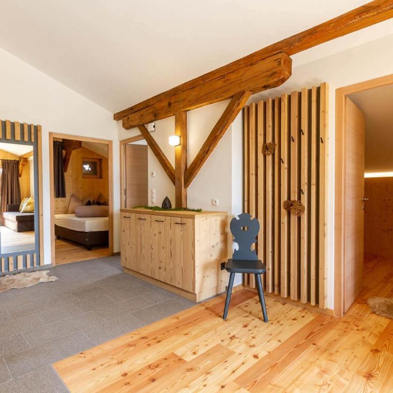 Daimlhof Ferienwohnung Lärchenzweig - Appartamento Deluxe con 2 Camere da Letto e Vista Giardino - 10