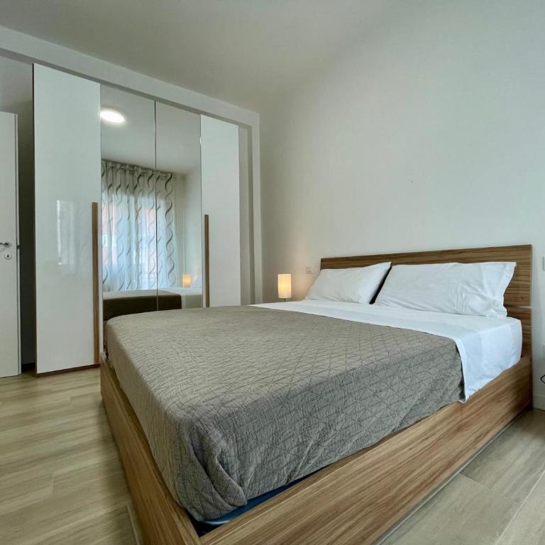 Menotti Home - Apartment with Shower - 5