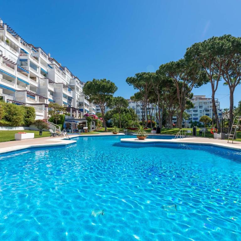 Beachside Puerto Banus Luxury Aprt2 - Apartamento Deluxe de 2 dormitorios con vistas al jardín - 3