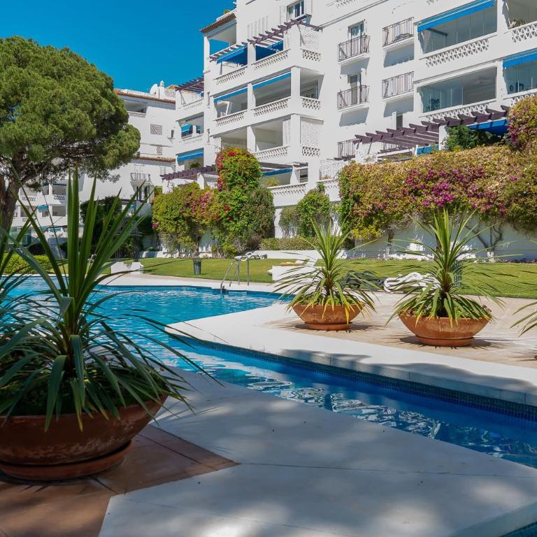 Beachside Puerto Banus Luxury Aprt2 - Apartamento Deluxe de 2 dormitorios con vistas al jardín - 24