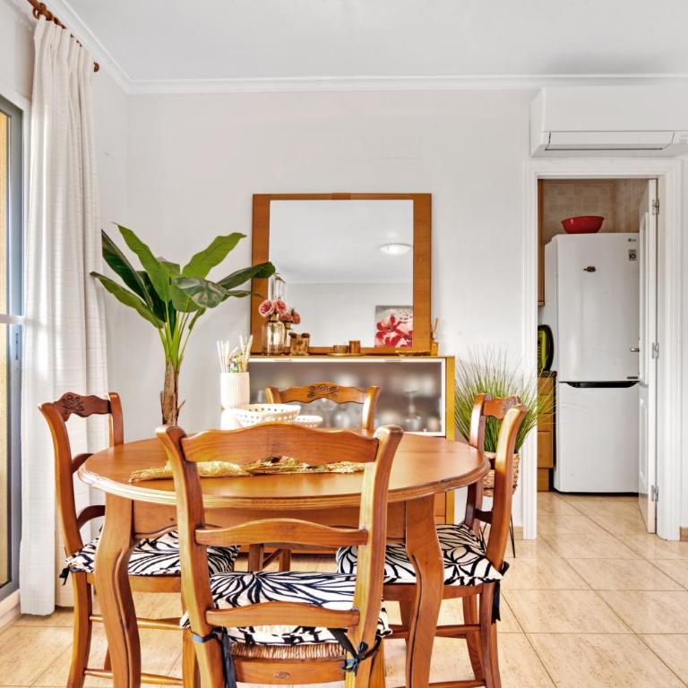 Denia Clemenvilla - Apartamento Deluxe de 2 dormitorios con vistas al jardín - 7