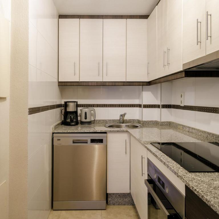 Antina 12 en Santa Pola - Apartamento Deluxe de 2 dormitorios con balcón - 7