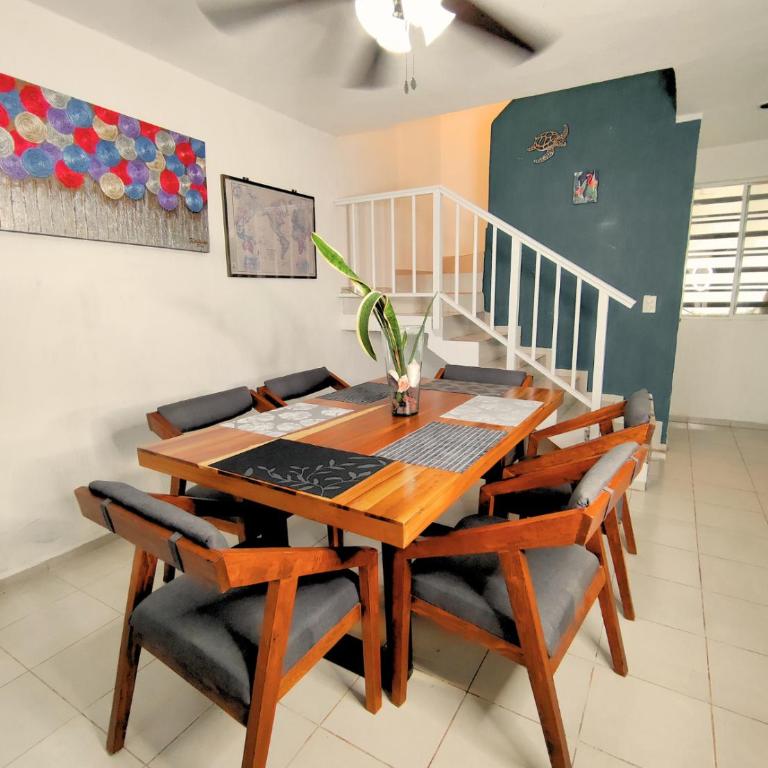 Diamond House with pool, near the airport - Villa - 25