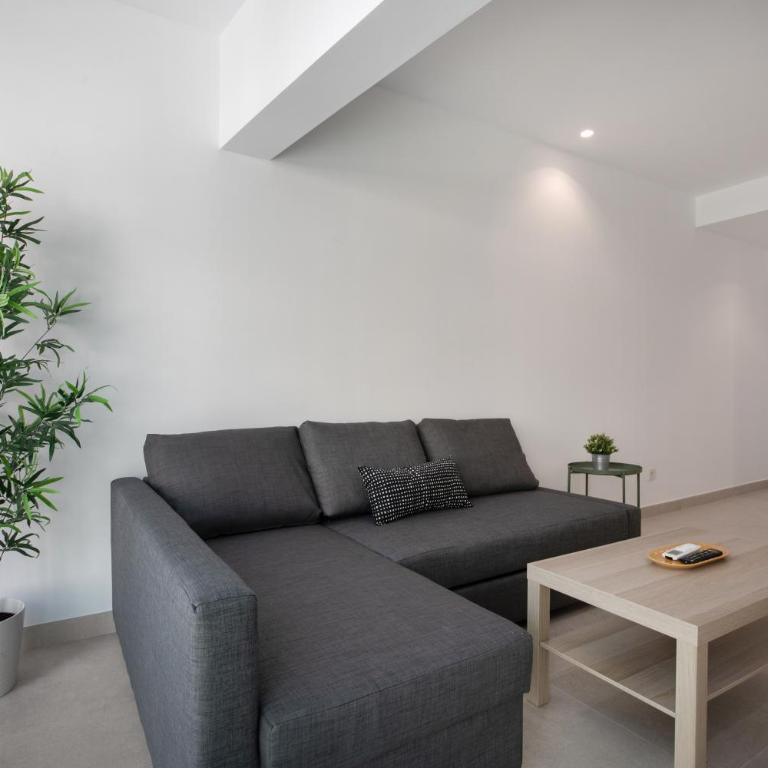 Begobe Room - Superior Apartment with City View - 3