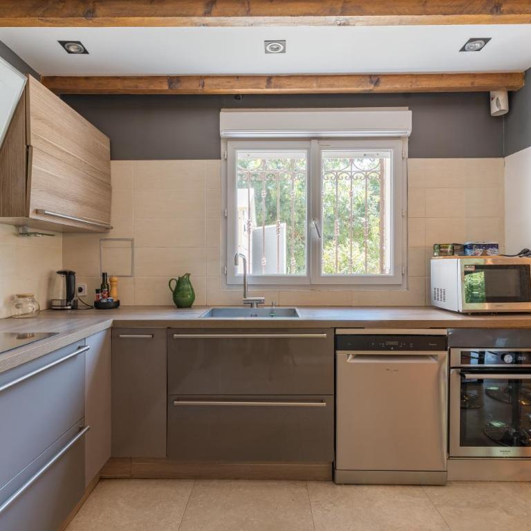 Maison Aix En Provence - Villa - 5