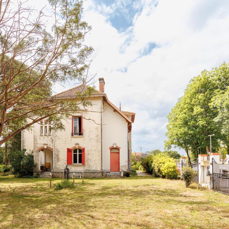 Etage maison bourgeoise dans Parc - Appartamento Deluxe con 2 Camere da Letto e Vista Giardino - 25