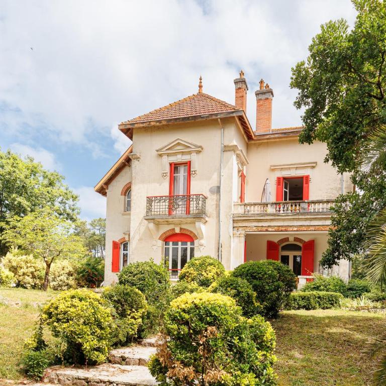 Etage maison bourgeoise dans Parc - Appartamento Deluxe con 2 Camere da Letto e Vista Giardino - 23