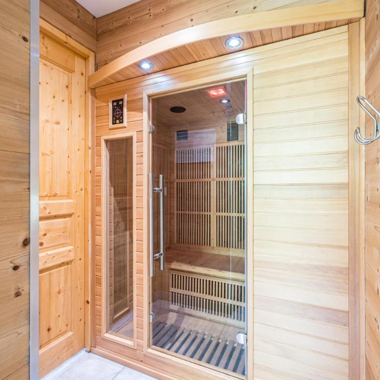 Breizh Chalet - 14 personnes - Superior Apartment mit Sauna - 23