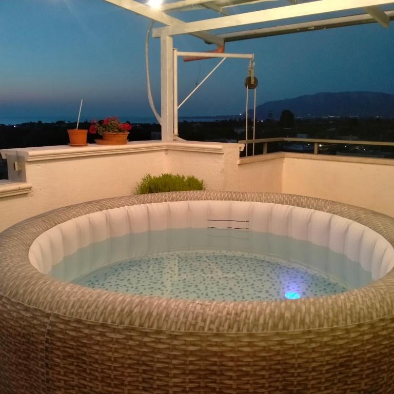 Casa Vacanze Angela - Appartamento Deluxe con 2 Camere da Letto e Vista Oceano - 23