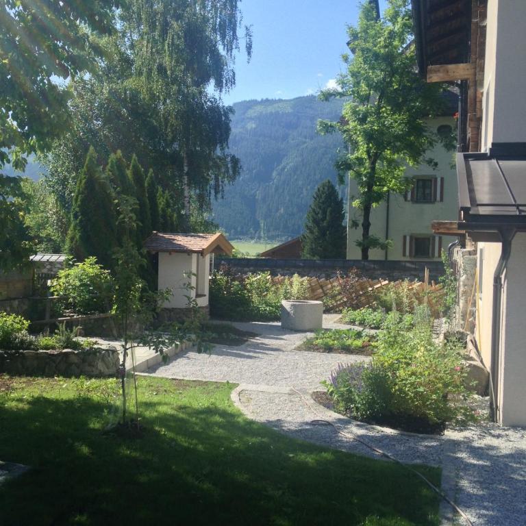 Geigerhaus 500 Jahre - Maisonette - Deluxe-Apartment mit 2 Schlafzimmern und Gartenblick - 9