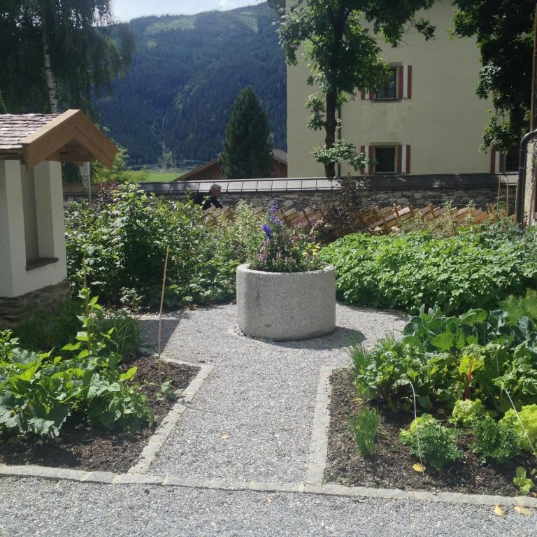 Geigerhaus 500 Jahre - Maisonette - Deluxe-Apartment mit 2 Schlafzimmern und Gartenblick - 10