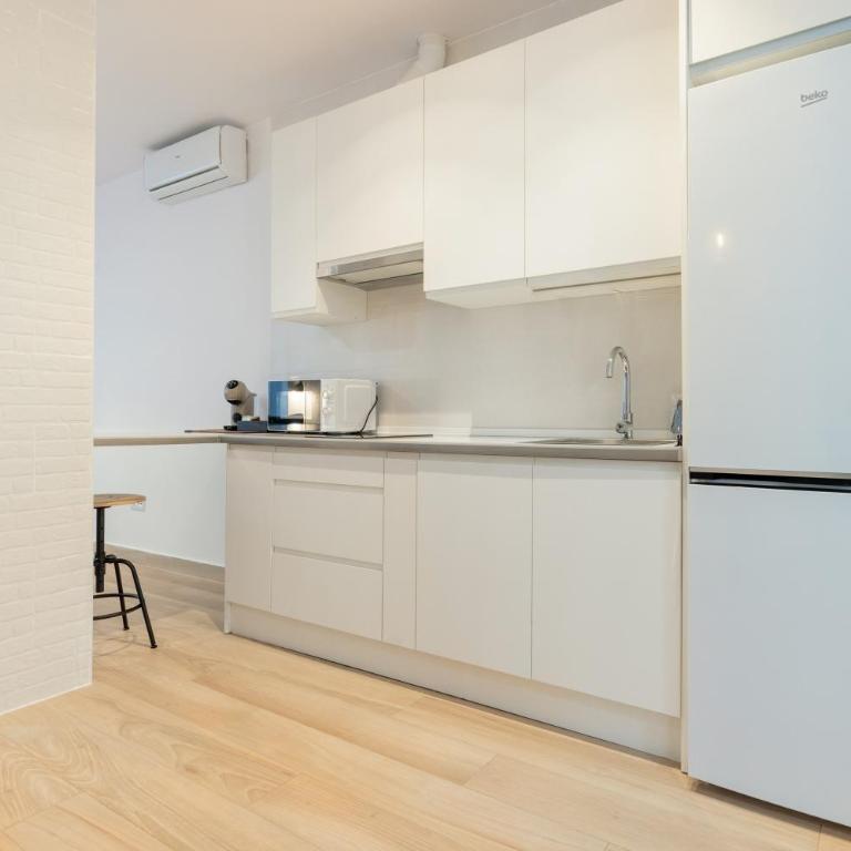 Sevilla Santa Justa - Apartamento de 1 dormitorio con jardín - 5