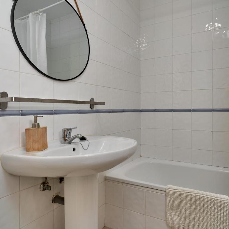 Nerja Atico - Two-Bedroom Deluxe Apartment with Ocean View - 18