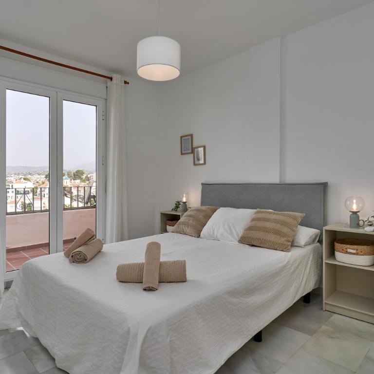 Nerja Atico - Two-Bedroom Deluxe Apartment with Ocean View - 8