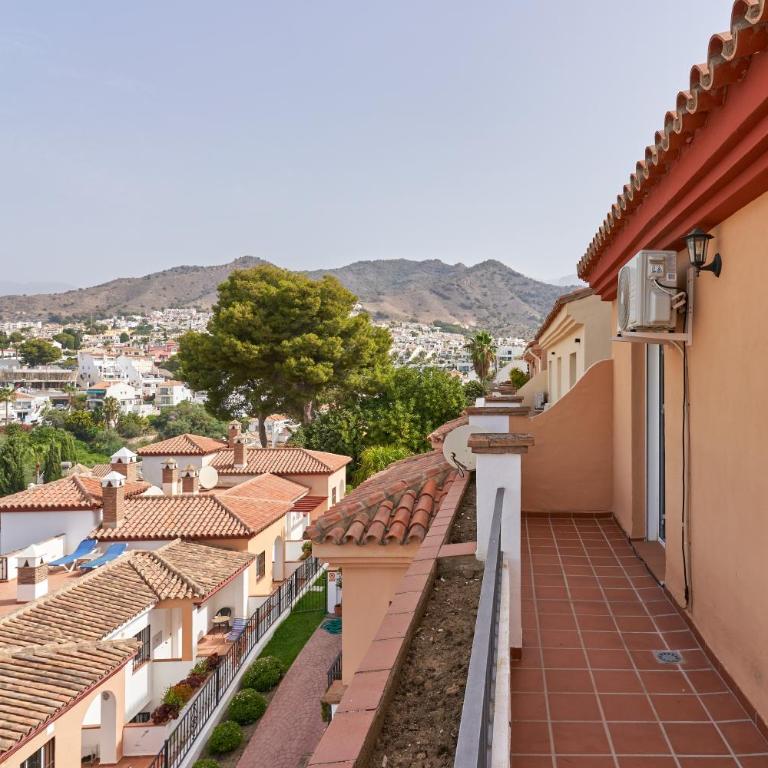 Nerja Atico - Two-Bedroom Deluxe Apartment with Ocean View - 25
