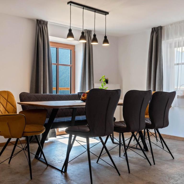Sparberhof Exklusive - Premium Apartment mit 3 Schlafzimmern und Balkon - 10