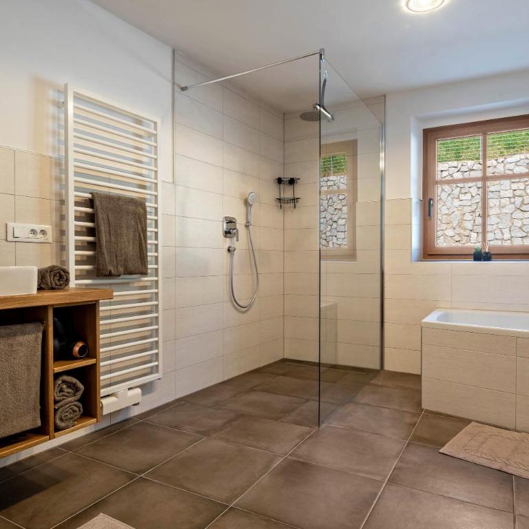 Sparberhof Exklusive - Premium Apartment mit 3 Schlafzimmern und Balkon - 17