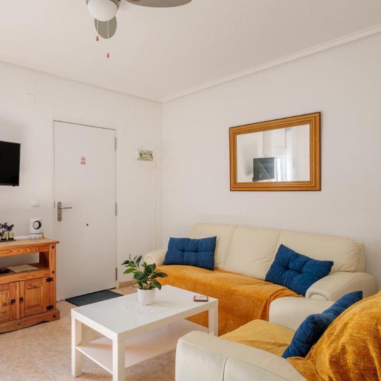 Ballesteros - Bungalow con patio - 17
