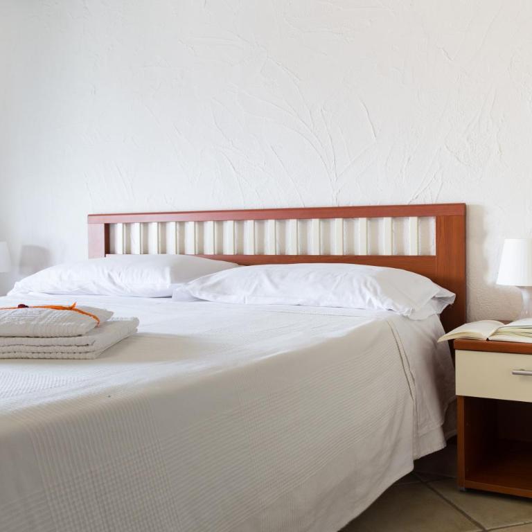 Belvedere - Two-Bedroom Deluxe Apartment with Ocean View - 13