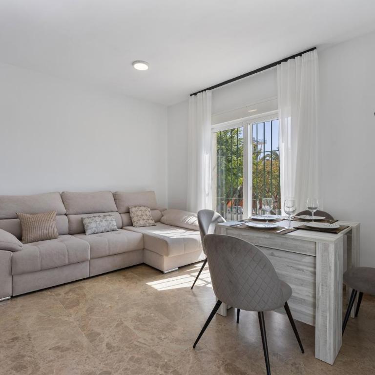 Apartamento Los Jardines - Apartamento Premium de 3 dormitorios con balcón - 2