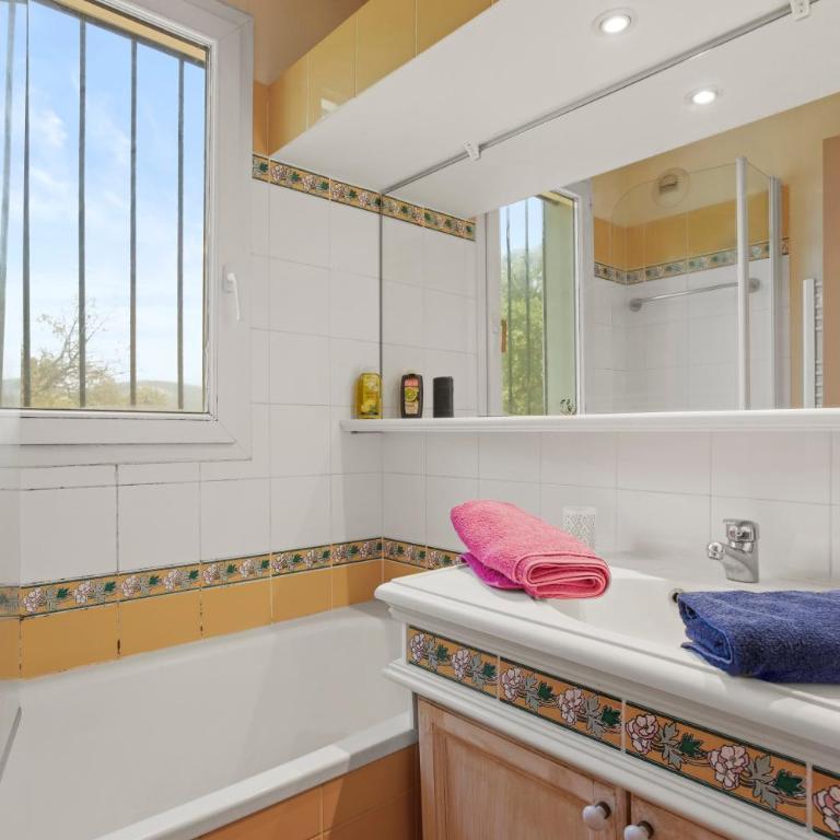 Grimaud 4 personnes clim vue mer - Studio - Vue sur Mer - 18