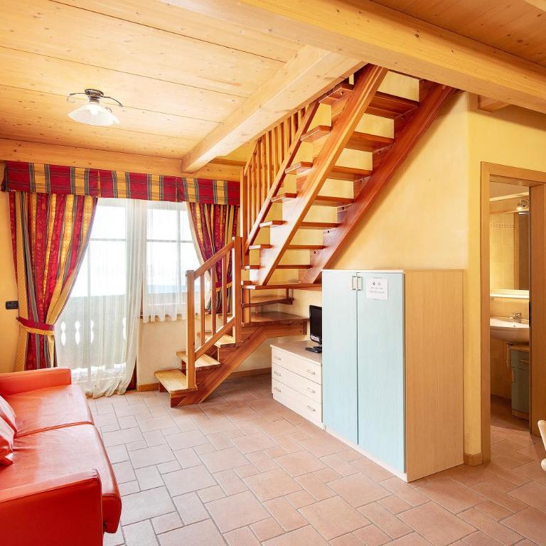 Chalet Li Palù Trilocale 4 - Appartamento Deluxe con 2 Camere da Letto e Vista Giardino - 2