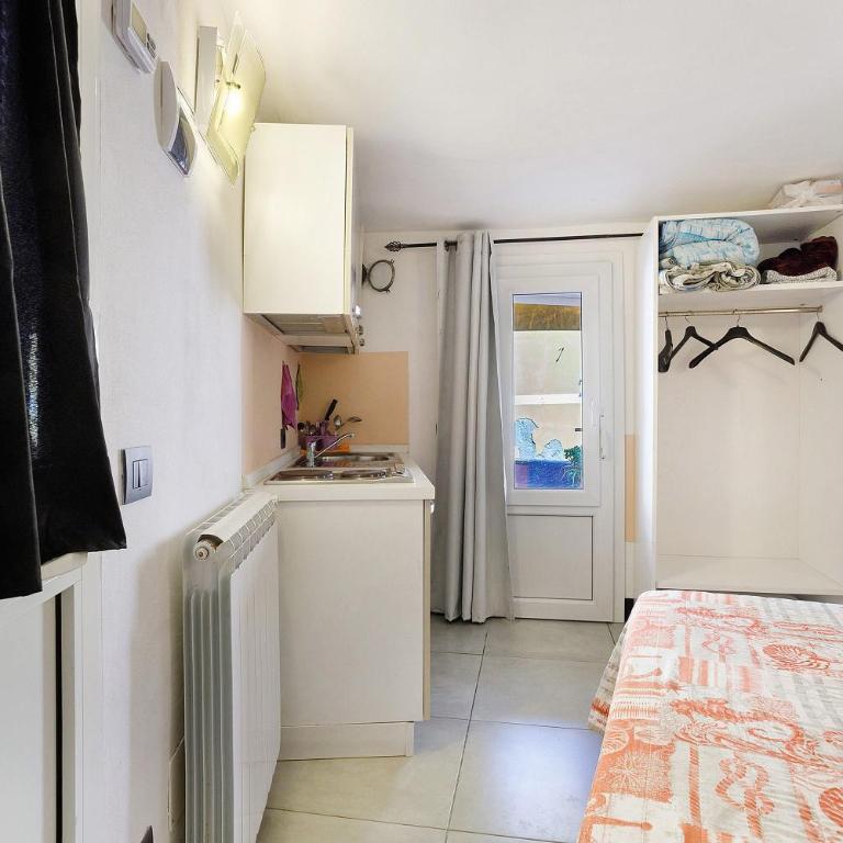 Casa Margherita - Superior One-Bedroom Apartment with Balcony - 14