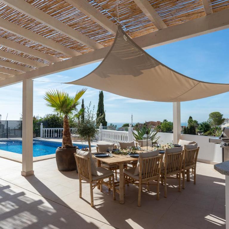 Villa With Privat Saltwater Pool - Casa - 3