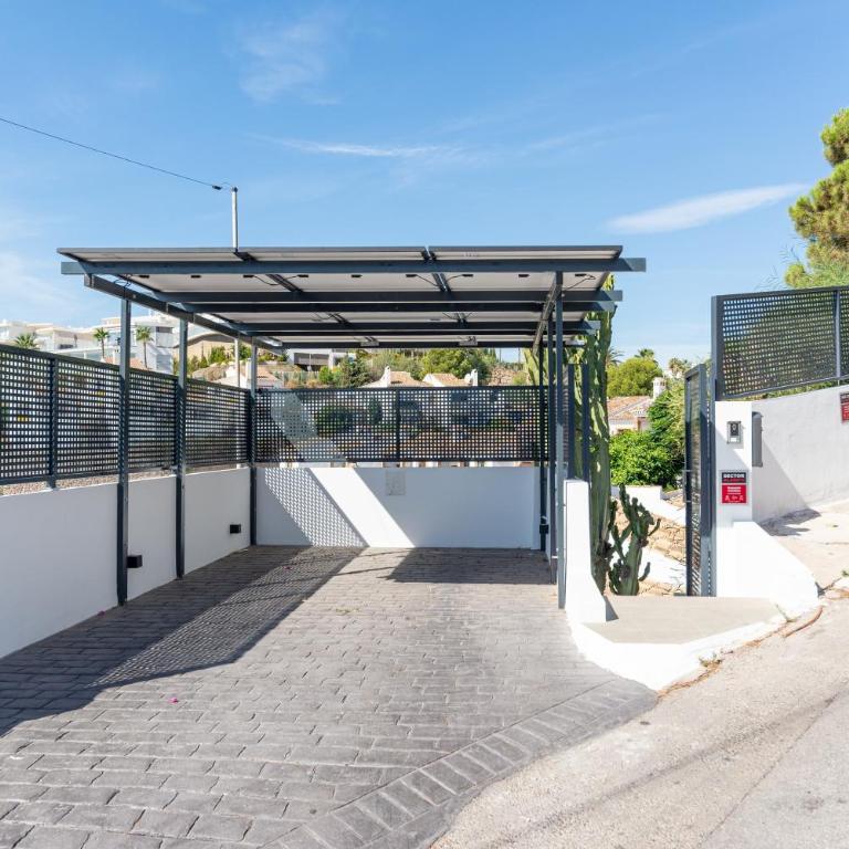 Villa With Privat Saltwater Pool - Casa - 25