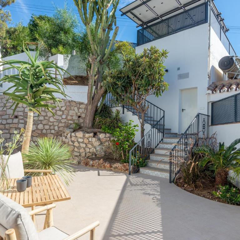 Villa With Privat Saltwater Pool - Casa - 24