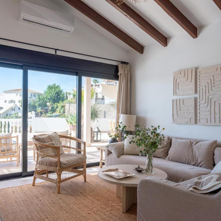 Villa With Privat Saltwater Pool - Casa - 4
