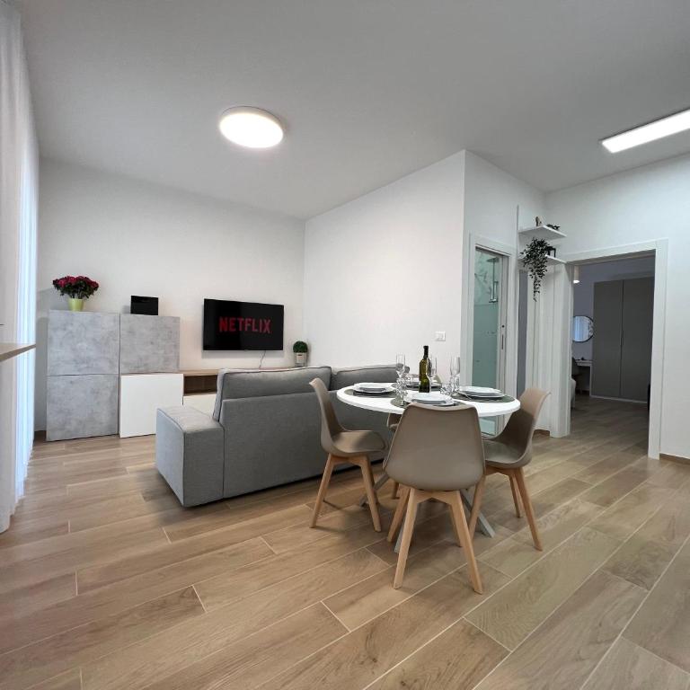 Comfort Zone - Appartamento Deluxe con 2 Camere da Letto e Balcone - 4
