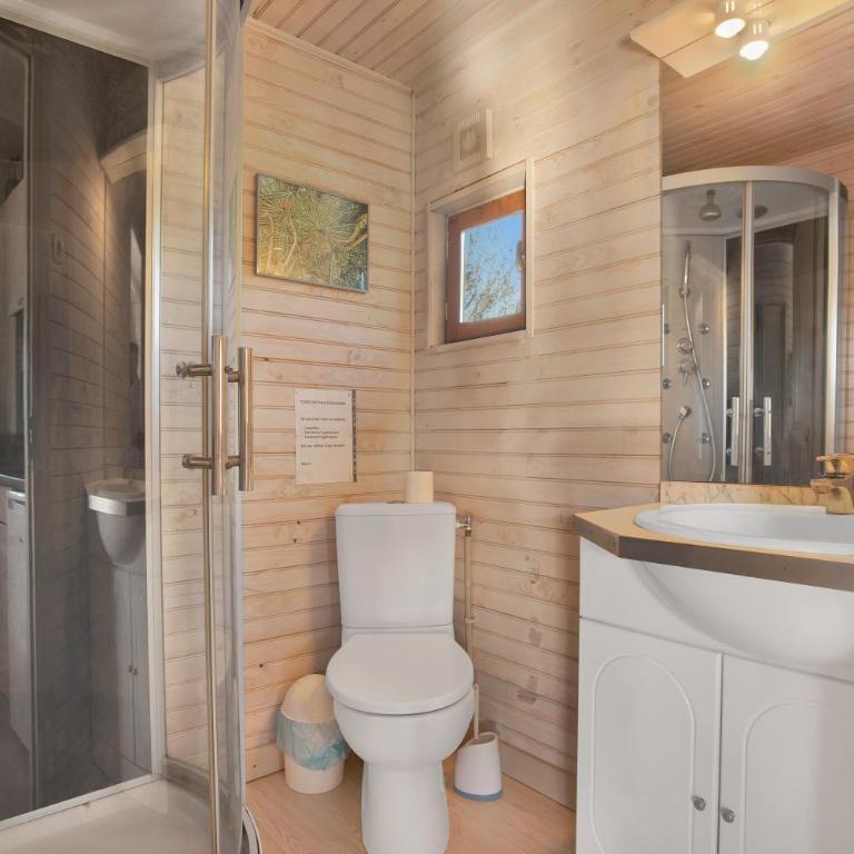 Superbe Chalet flamand rose - Maison 1 Chambre - 11