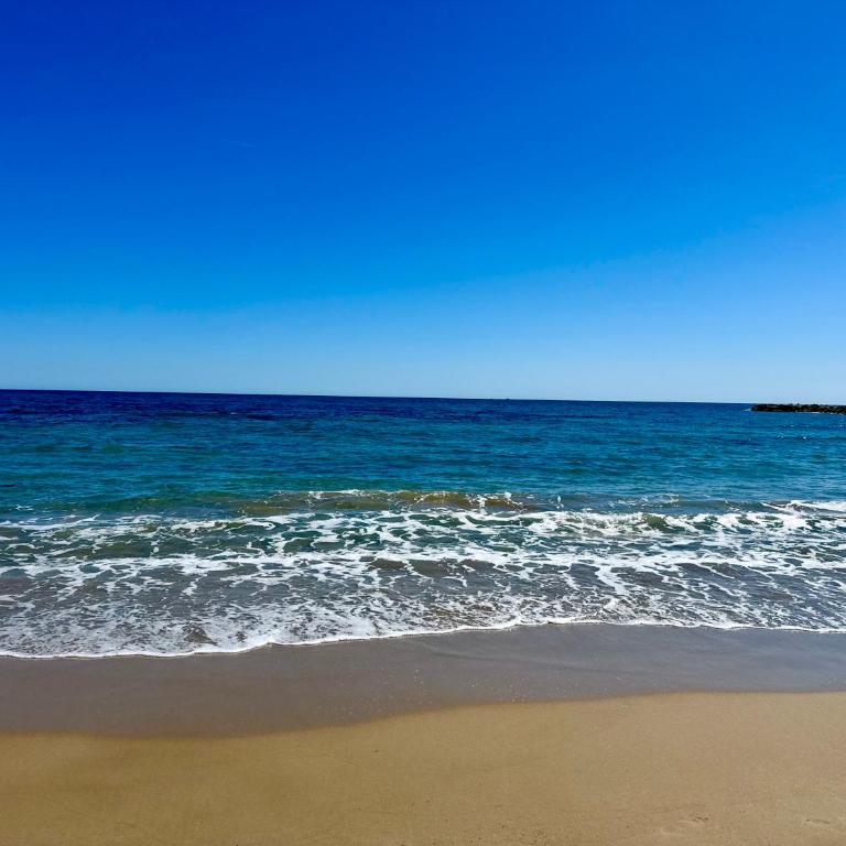 Apt con chill-out, piscina en la azotea a 5 min de la playa y parking privado - Estudio con terraza - 42