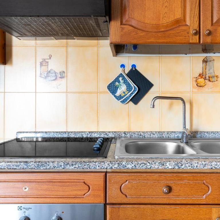 Appartamento Baldi - Appartamento Deluxe con 2 Camere da Letto e Vista Giardino - 9